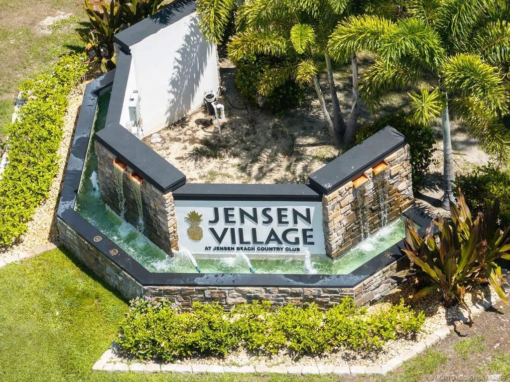 Photo of 2011 NW Golden Oak Trail, Jensen Beach, FL 34957 (MLS # M20051105)