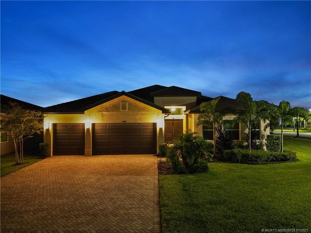 Photo of 11844 SW Sailfish Isles Way, Port Saint Lucie, FL 34987 (MLS # M20039728)