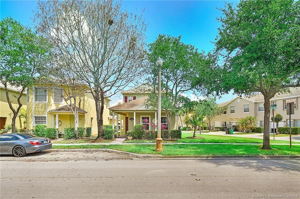 Photo of 1904 SE Grand Drive, Port Saint Lucie, FL 34952 (MLS # M20044872)