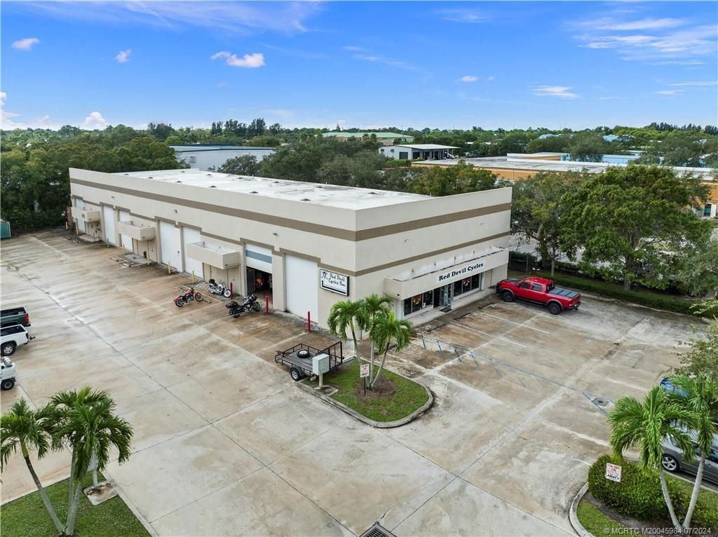 Photo of FL 34997 (MLS # M20045984)