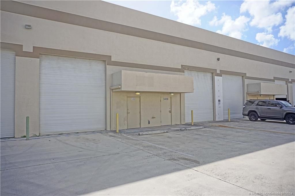 Photo of FL 34997 (MLS # M20045984)