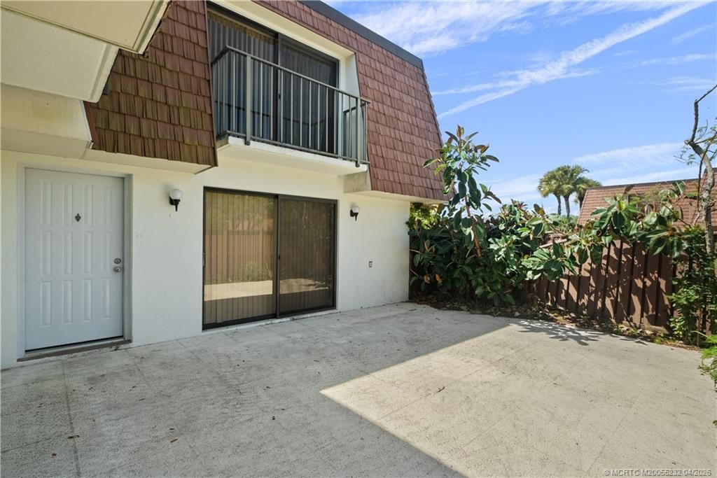 Photo of 3579 SW Sunset Trace Circle, Palm City, FL 34990 (MLS # M20055232)