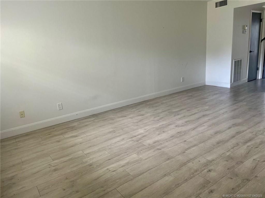 Photo of 1225 NW 21st Street #3-305, Stuart, FL 34994 (MLS # M20050107)