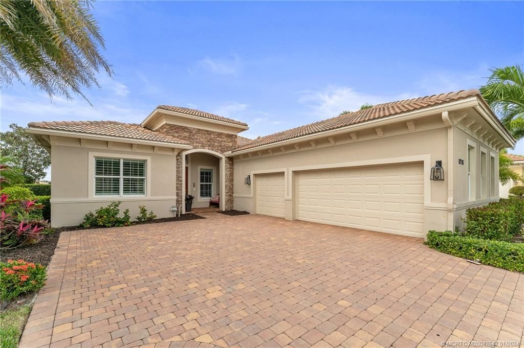 Photo of 10296 SW Visconti Way, Port Saint Lucie, FL 34986 (MLS # M20042547)