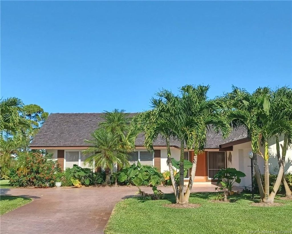 Photo of 3543 SE Fairway E, Stuart, FL 34997 (MLS # M20049124)