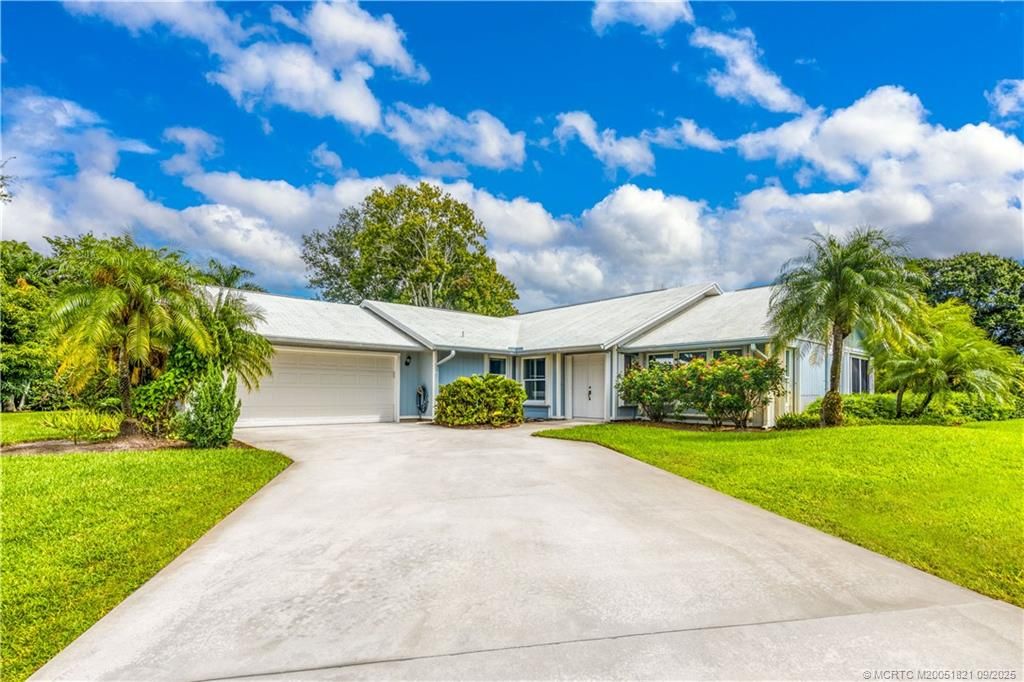 Photo of 2553 NW Wide River Cove, Stuart, FL 34994 (MLS # M20051821)