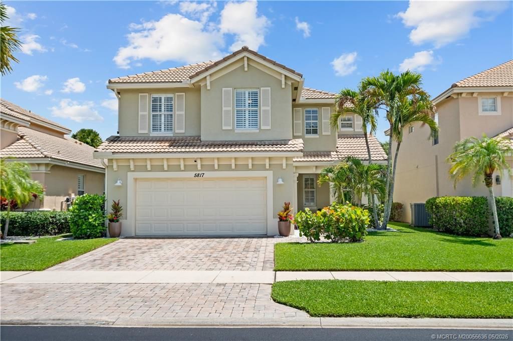 Photo of 5817 SE Crooked Oak Avenue, Hobe Sound, FL 33455 (MLS # M20055636)