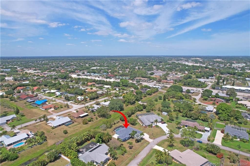 Photo of 2402 SE Elston Street, Port Saint Lucie, FL 34952 (MLS # M20044100)