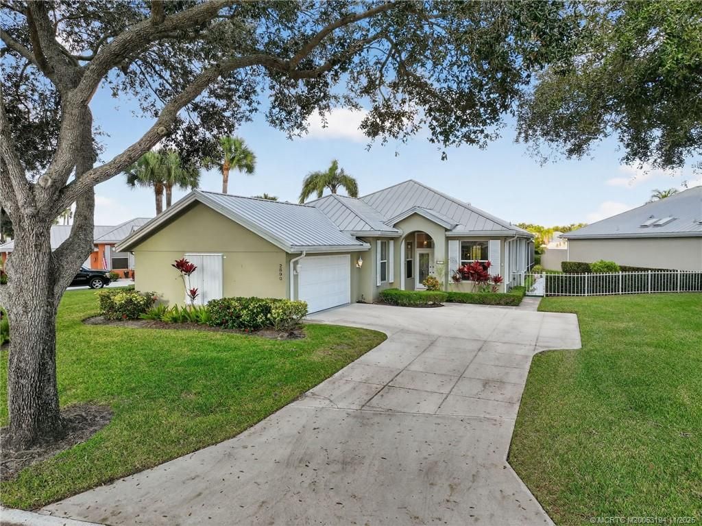 Photo of 2890 SW Brighton Way, Palm City, FL 34990 (MLS # M20053194)