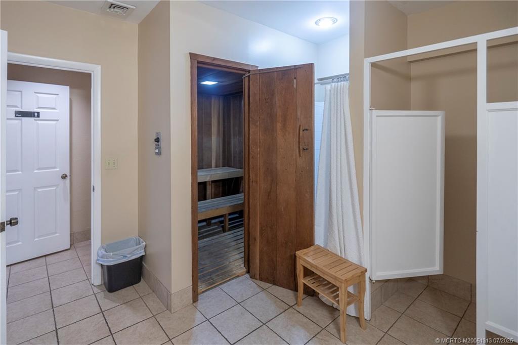 Stuart, Florida 34994, United States, 1 Bedroom Bedrooms, ,1 BathroomBathrooms,Residential,Active,166142