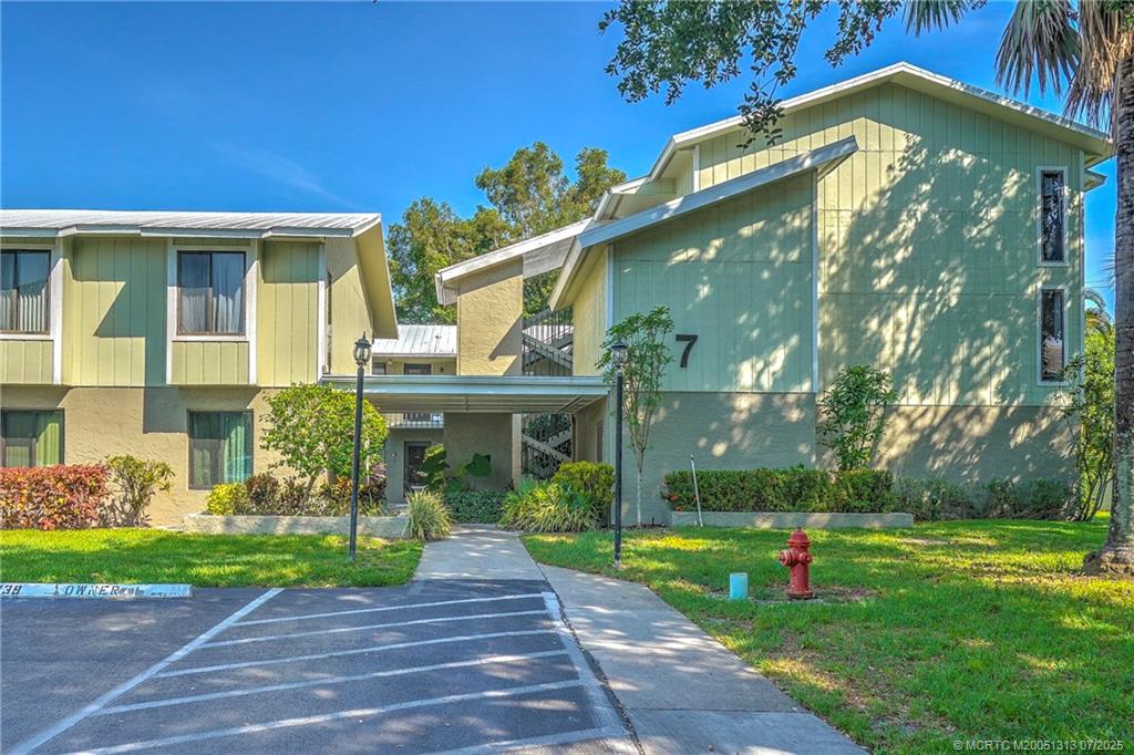 Stuart, Florida 34994, United States, 1 Bedroom Bedrooms, ,1 BathroomBathrooms,Residential,Active,166142