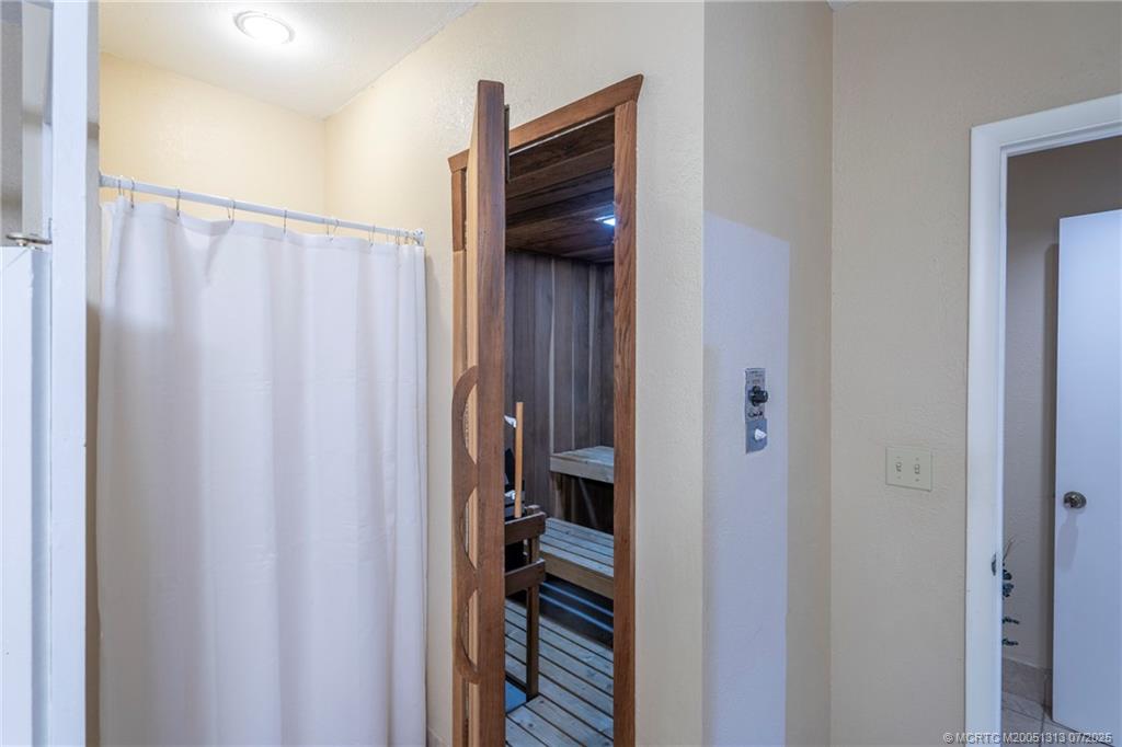 Stuart, Florida 34994, United States, 1 Bedroom Bedrooms, ,1 BathroomBathrooms,Residential,Active,166142