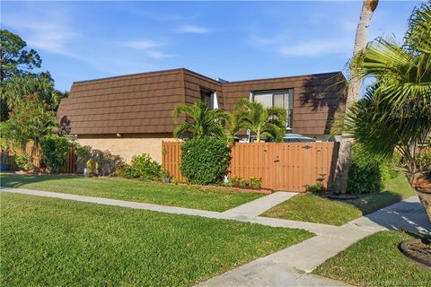 Townhouse For Rent - 5982 SE Riverboat Drive<br/> Stuart, FL 34997