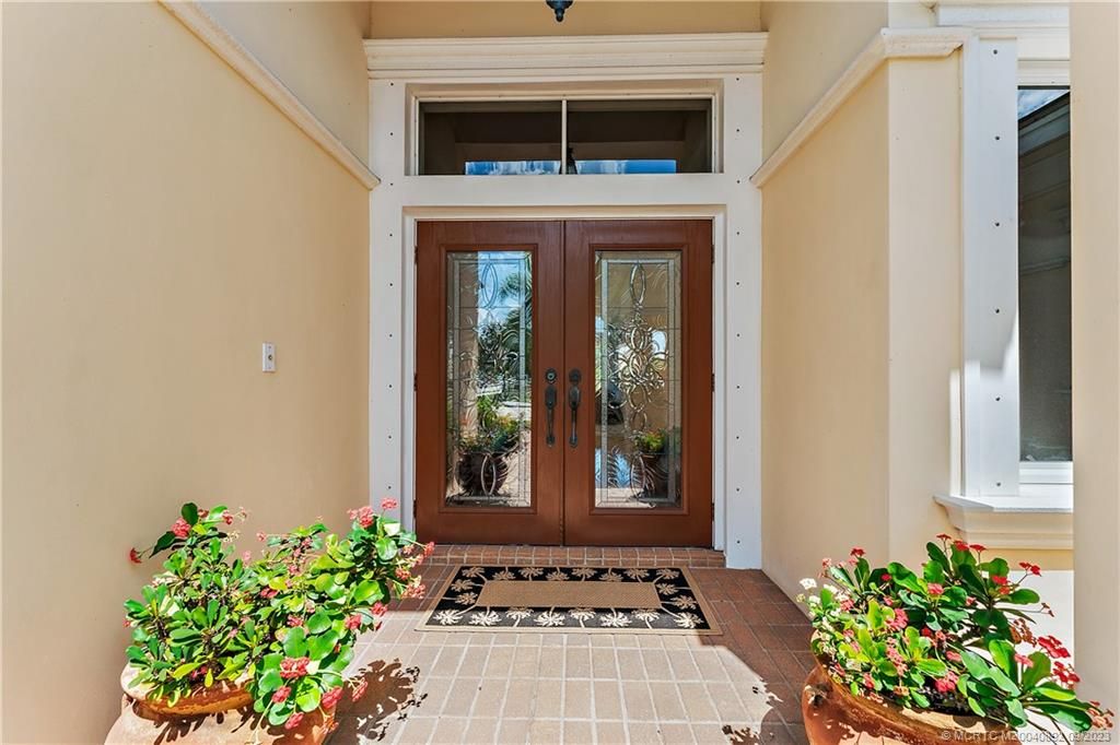 Photo of 587 SW Lost River Road, Stuart, FL 34997 (MLS # M20040892)