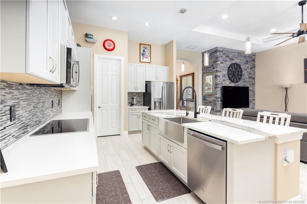 9294 SW Miracoli Way