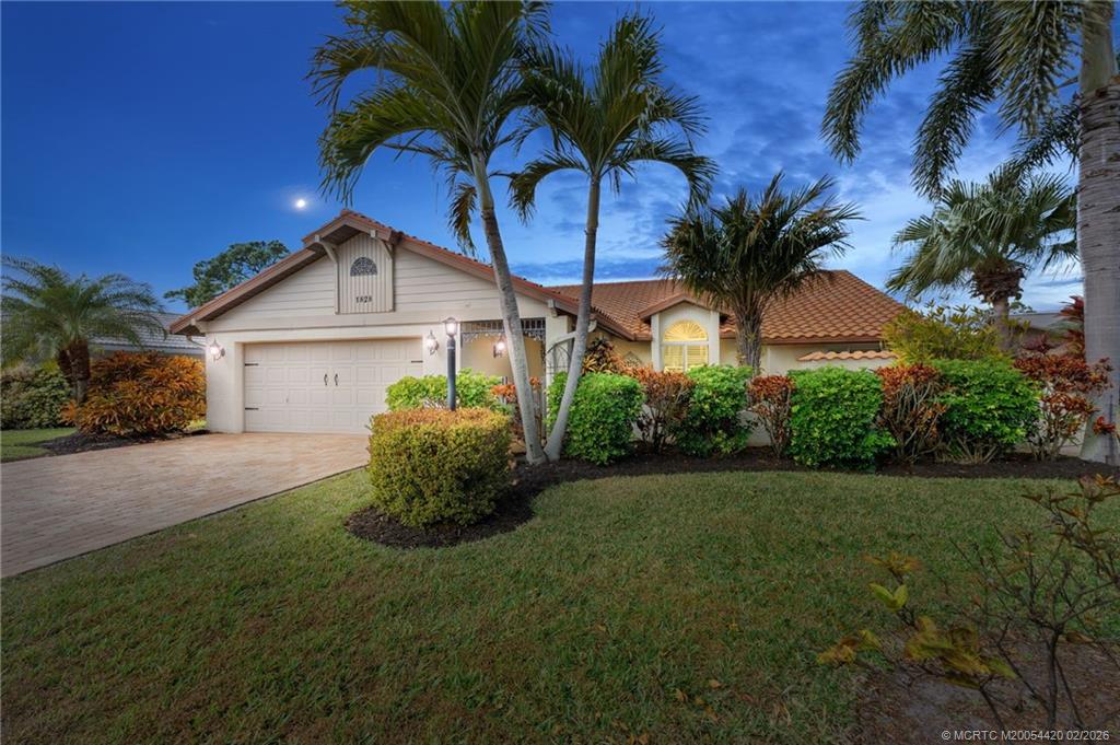 1828 SE Coronado Lane