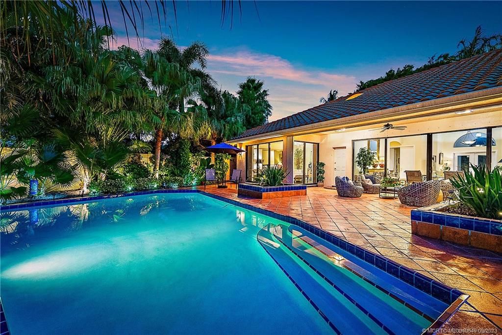 Photo of 511 SW Bay Pointe Circle, Palm City, FL 34990 (MLS # M20040949)