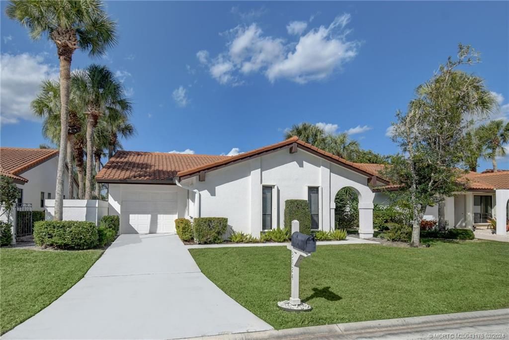 Photo of 3824 SW Osprey Creek Way, Palm City, FL 34990 (MLS # M20043176)