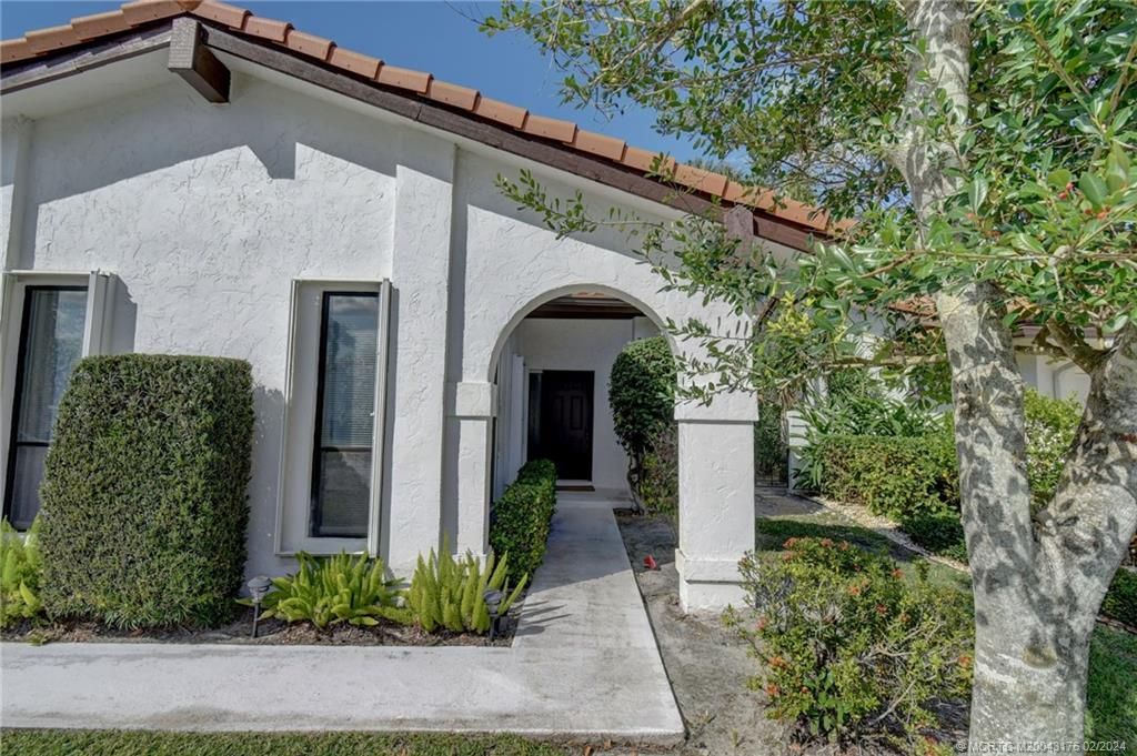 Photo of 3824 SW Osprey Creek Way, Palm City, FL 34990 (MLS # M20043176)