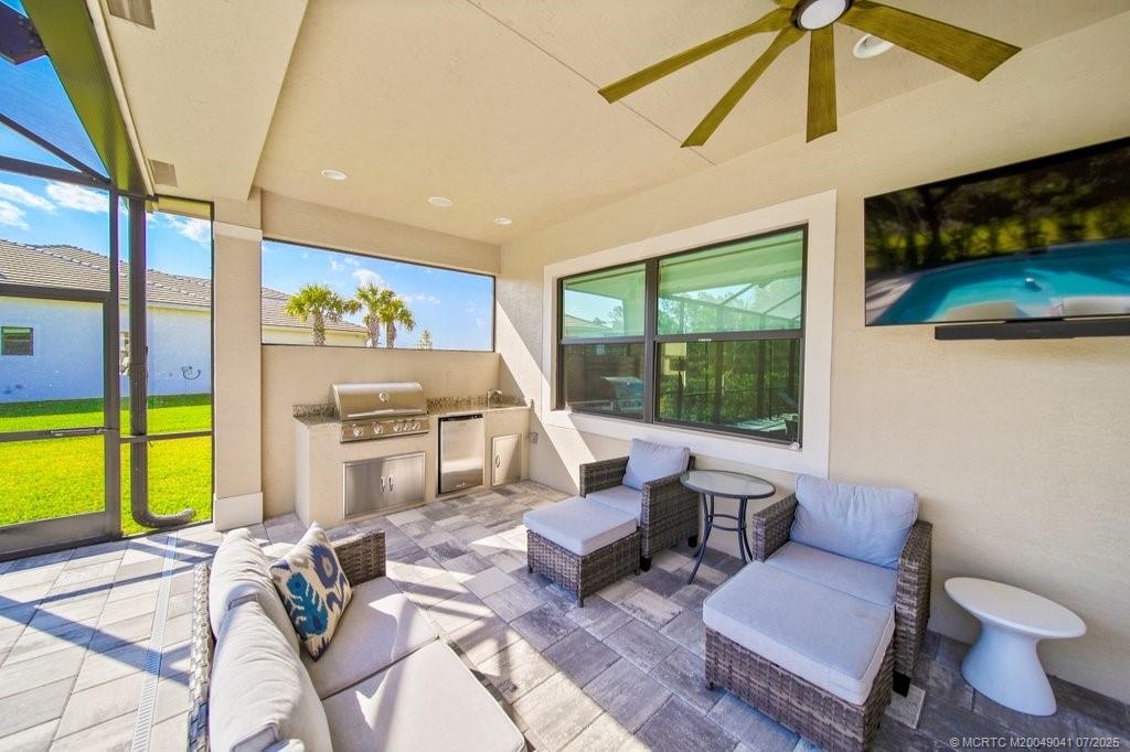 Palm City, Florida, 34990, United States, 5 Bedrooms Bedrooms, ,4 BathroomsBathrooms,Residential,Active,1929936