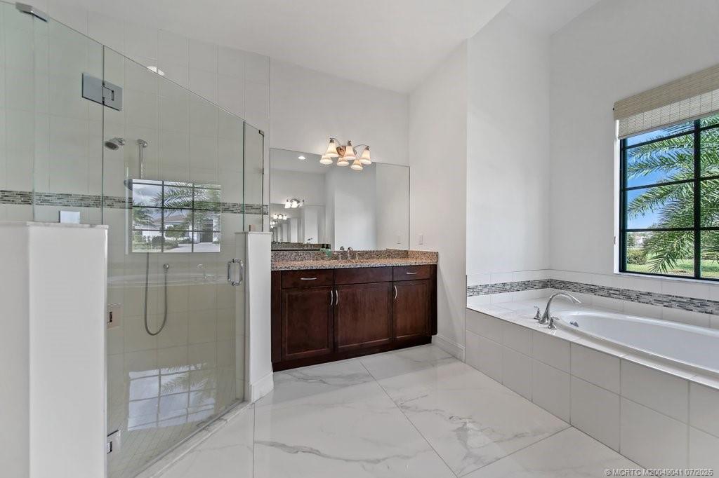 Palm City, Florida, 34990, United States, 5 Bedrooms Bedrooms, ,4 BathroomsBathrooms,Residential,Active,1929936