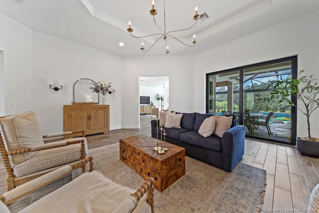 Palm City, Florida, 34990, United States, 5 Bedrooms Bedrooms, ,4 BathroomsBathrooms,Residential,Active,1929936