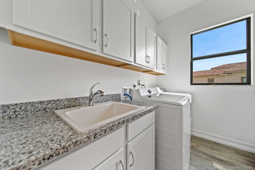 Palm City, Florida, 34990, United States, 5 Bedrooms Bedrooms, ,4 BathroomsBathrooms,Residential,Active,1929936