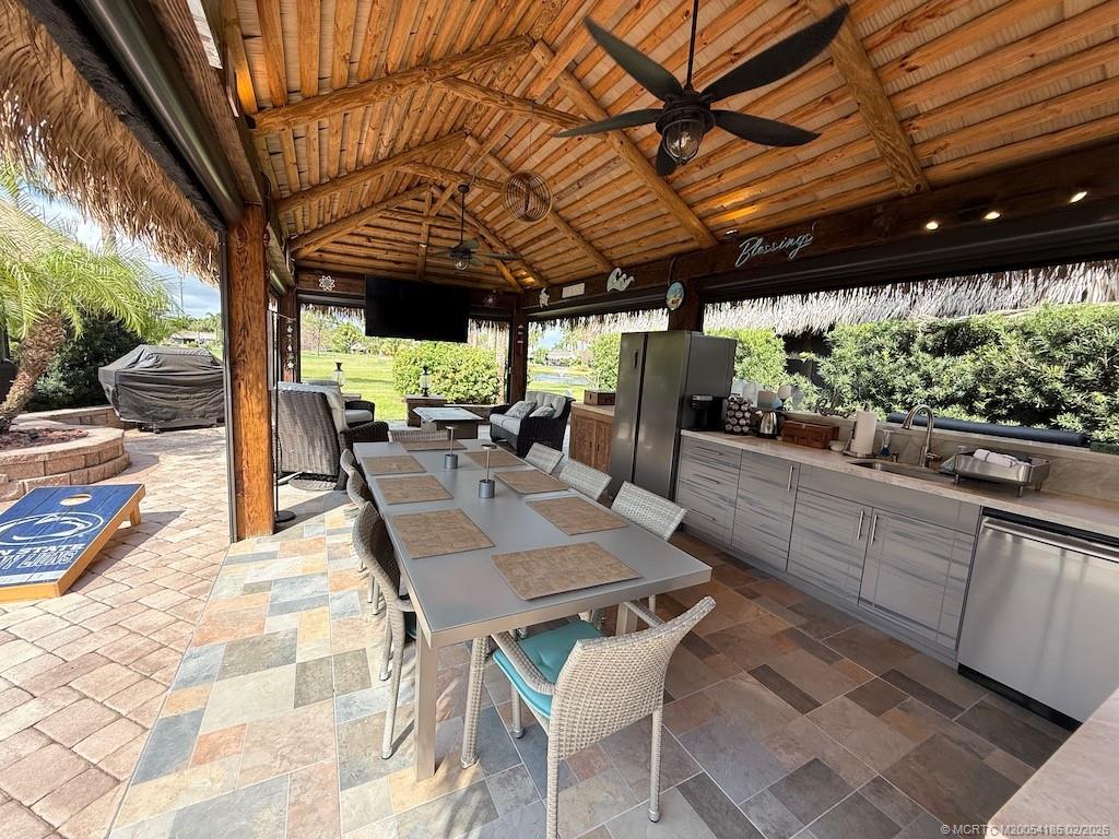 451 NW Sandtrap Lane