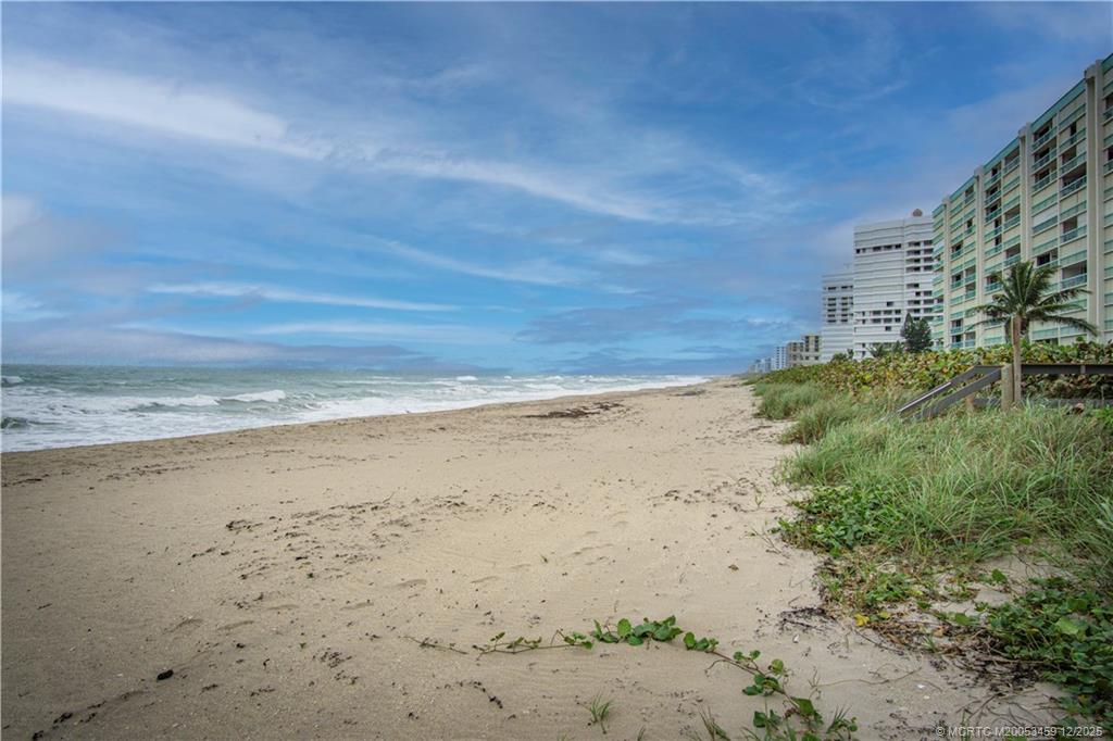 Jensen Beach, Florida 34957, United States, 2 Bedrooms Bedrooms, ,2 BathroomsBathrooms,Residential,Active,256366
