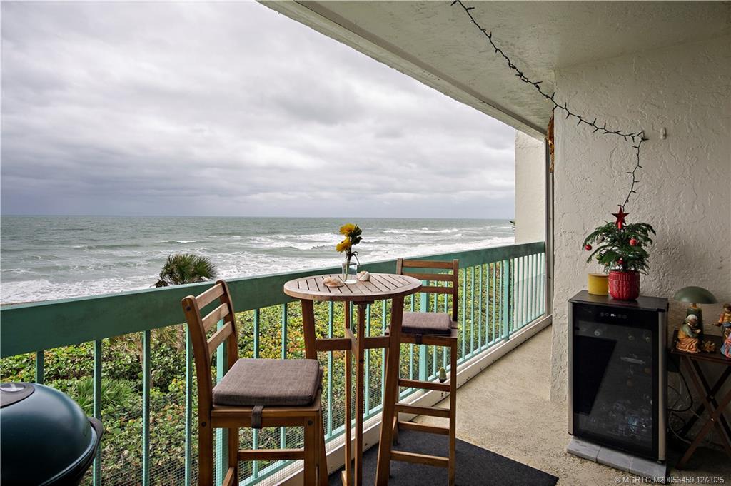 Jensen Beach, Florida 34957, United States, 2 Bedrooms Bedrooms, ,2 BathroomsBathrooms,Residential,Active,256366