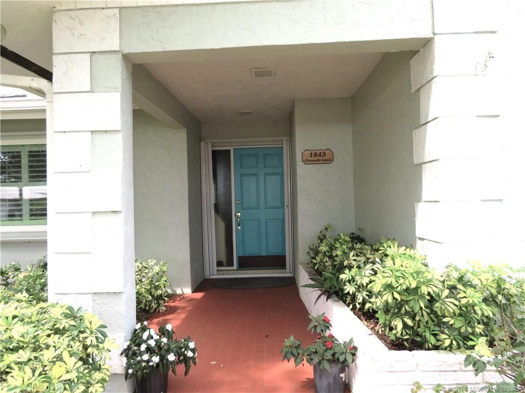 Photo of 1843 SE Granada Lane, Stuart, FL 34996 (MLS # M20049416)