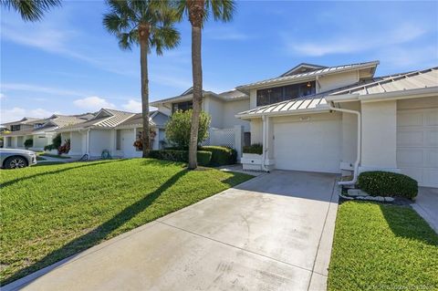 Condo For Sale - 5657 SE Foxcross Place<br/> Stuart, FL 34997