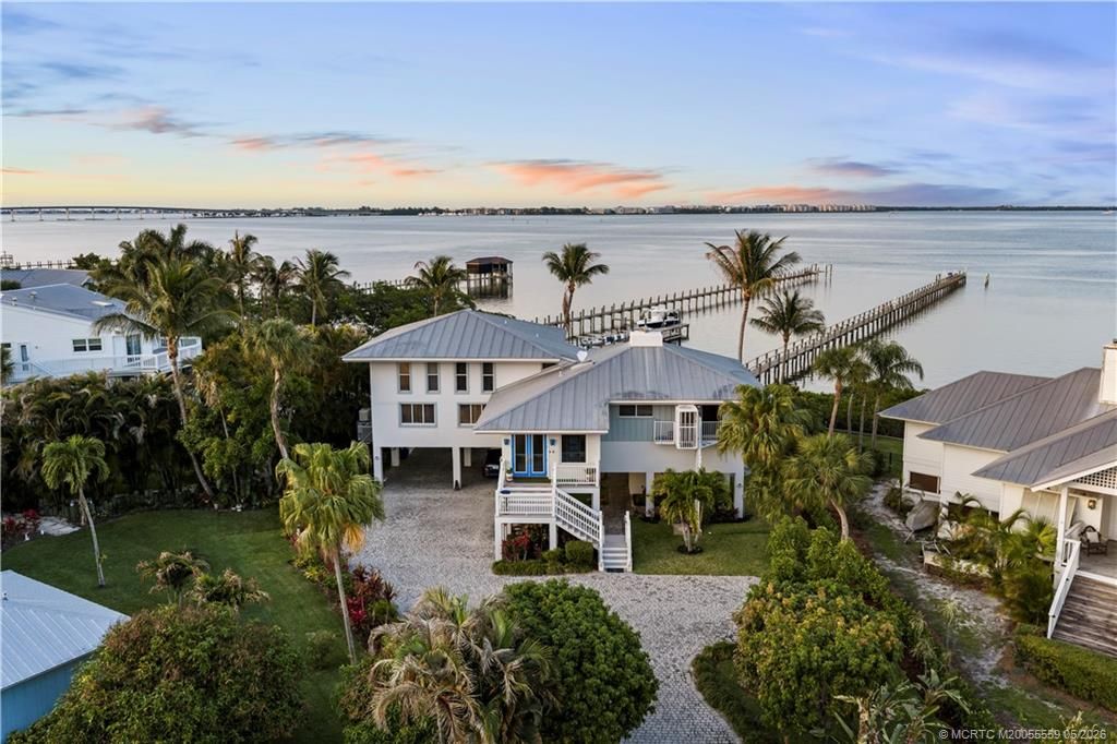 Photo of 8 Herons Nest, Stuart, FL 34996 (MLS # M20055559)