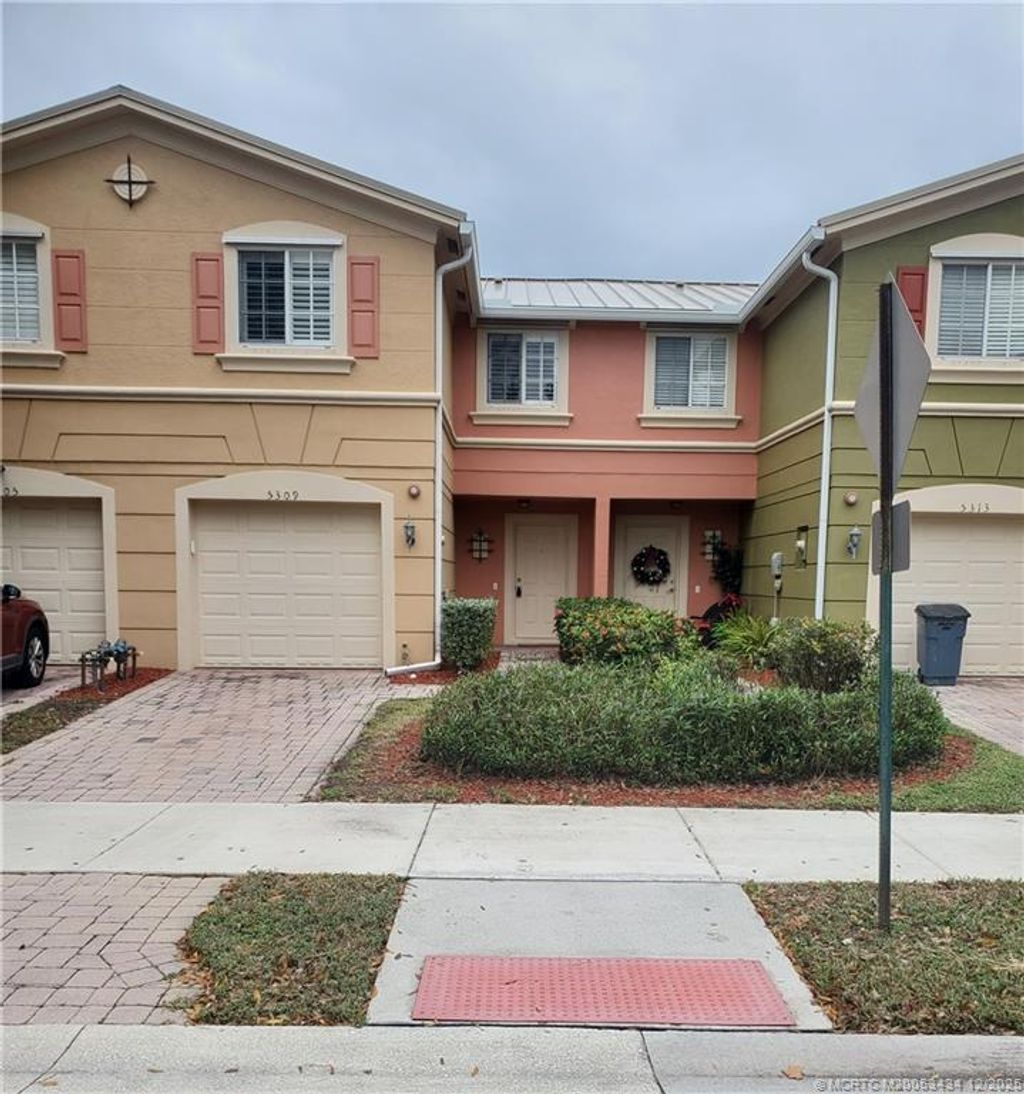 Photo of 5309 SE Jennings Lane, Stuart, FL 34997 (MLS # M20053434)