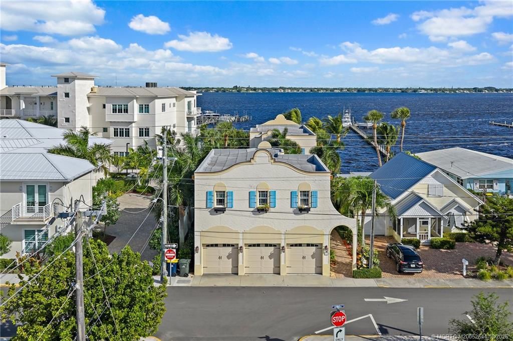 Photo of 57 SE Seminole Street, Stuart, FL 34994 (MLS # M20052544)