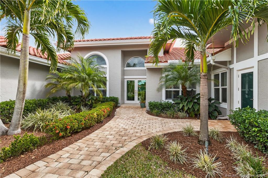 1526 NW Buttonbush Circle