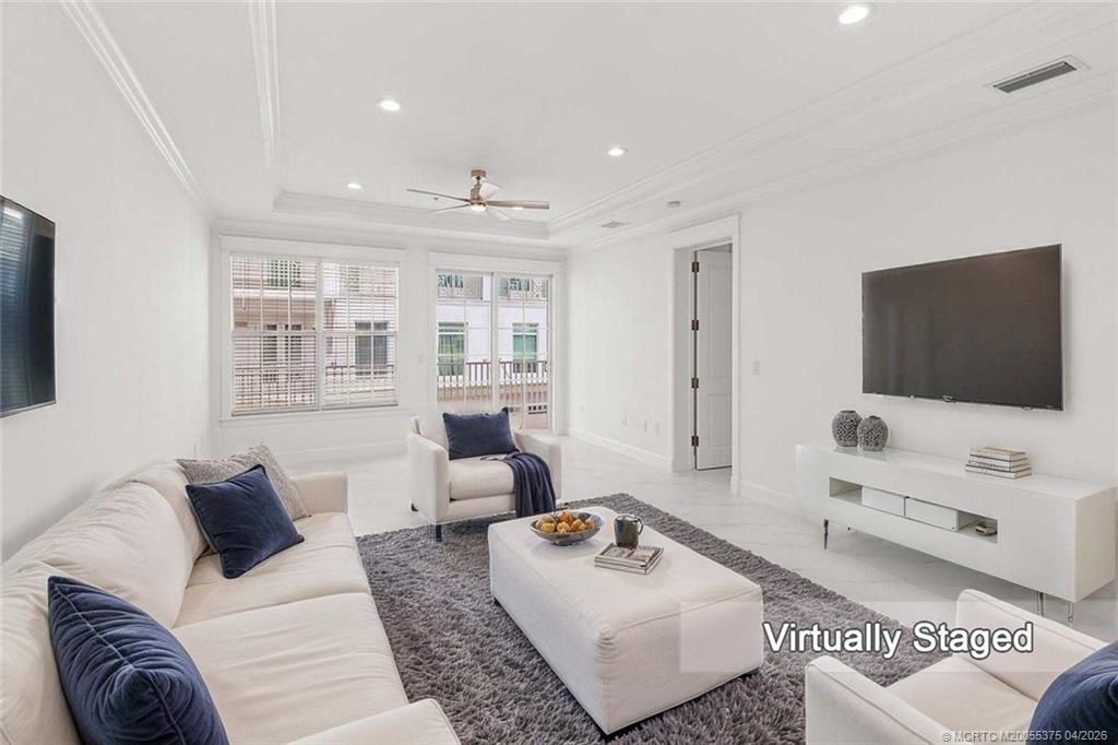 Photo of 47 SW Osceola Street #UN206, Stuart, FL 34994 (MLS # M20055375)