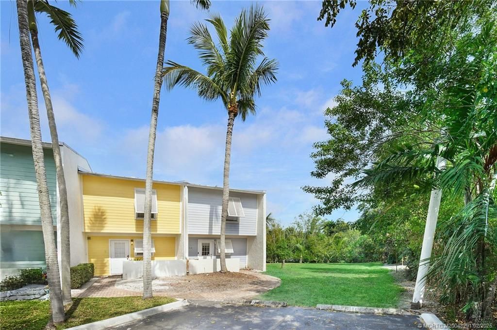 Photo of 3145 SE Indian Street #10, Stuart, FL 34997 (MLS # M20048291)