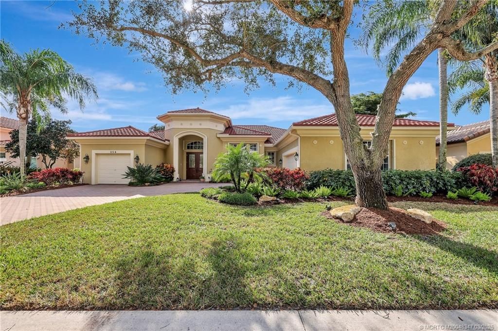 Photo of 254 SW Harbor View Drive, Palm City, FL 34990 (MLS # M20048347)