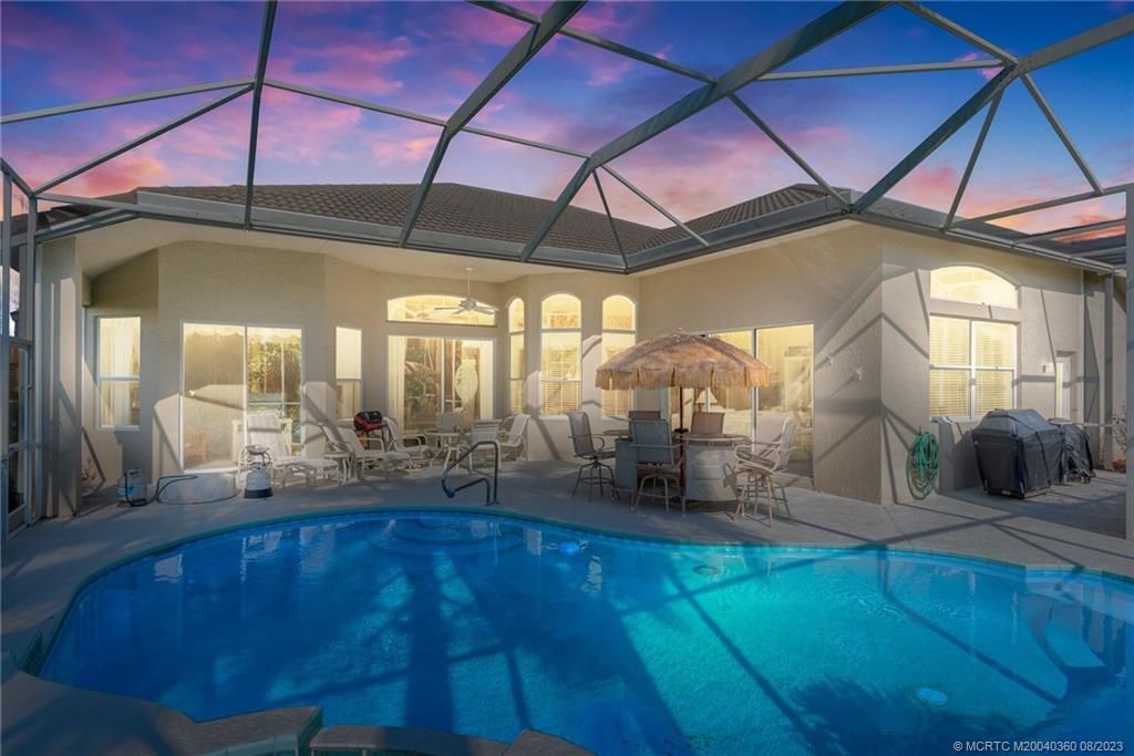 Photo of 2213 SE Stonehaven Road, Port Saint Lucie, FL 34952 (MLS # M20040360)