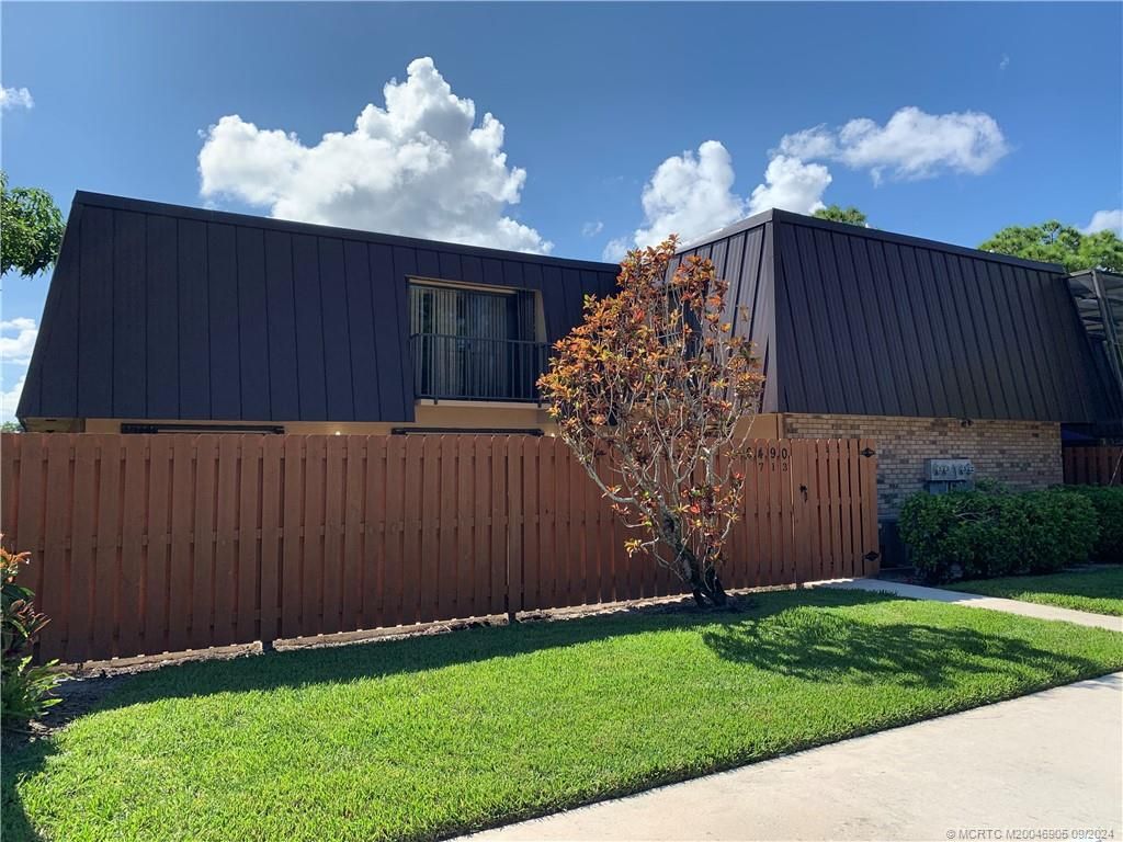 Photo of 6490 SE Windsong Lane, Stuart, FL 34997 (MLS # M20046905)