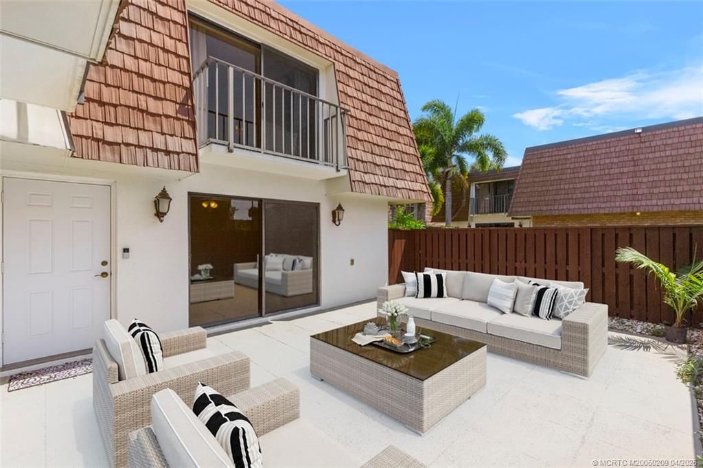 Photo of 3691 SW Sunset Trace Circle, Palm City, FL 34990 (MLS # M20050209)