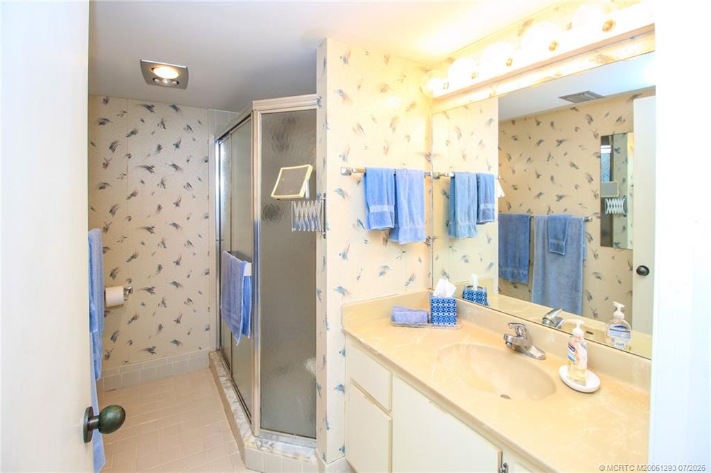 Stuart, Florida 34996, United States, 2 Bedrooms Bedrooms, ,2 BathroomsBathrooms,Residential,Active,164106