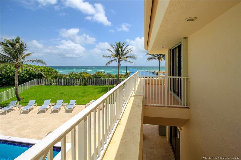 Jensen Beach, Florida 34957, United States, 2 Bedrooms Bedrooms, ,2 BathroomsBathrooms,Residential,Active,225740