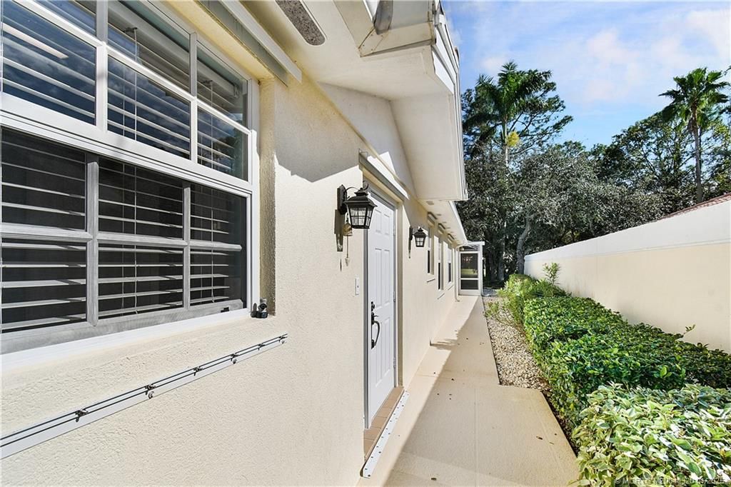 Photo of 908 SW Tamarrow Place, Stuart, FL 34997 (MLS # M20048320)