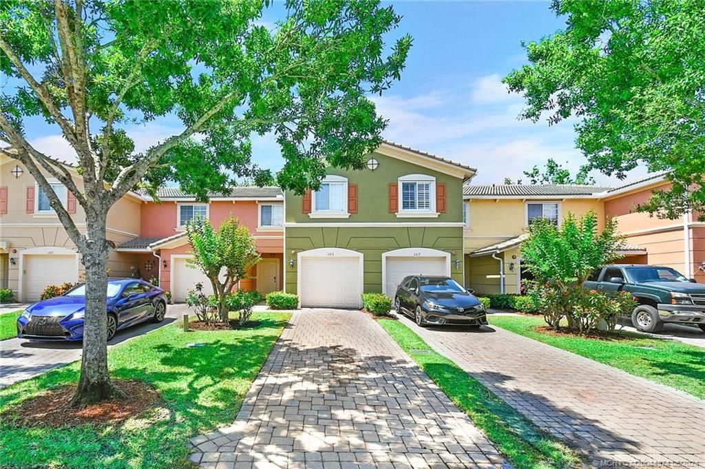 Photo of 365 SE Bloxham Way, Stuart, FL 34997 (MLS # M20044874)