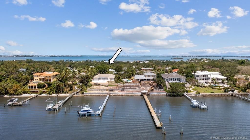 Photo of 27 Rio Vista Drive, Sewalls Point, FL 34996 (MLS # M20038895)