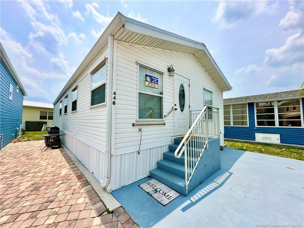 Photo of 446 Nettles Boulevard, Jensen Beach, FL 34957 (MLS # M20043746)