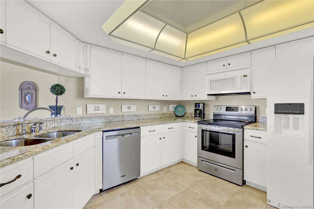 8800 S Ocean Drive 501