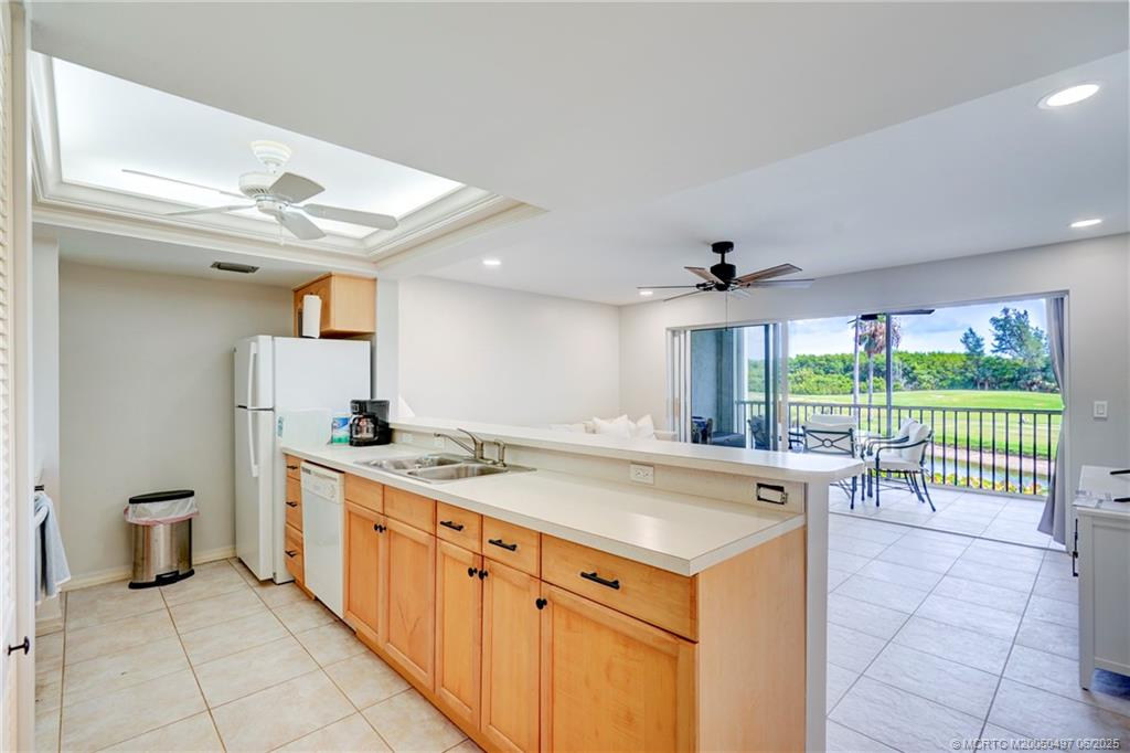 Stuart, Florida 34996, United States, 1 Bedroom Bedrooms, ,1 BathroomBathrooms,Residential,Active,124243